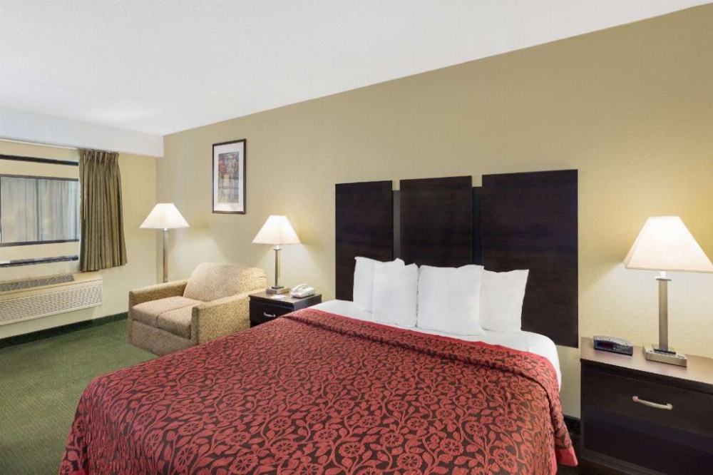 Days Inn & Suites by Wyndham Columbia Airport Image 16