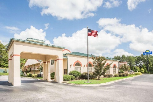 Days Inn & Suites by Wyndham Columbia Airport image 25